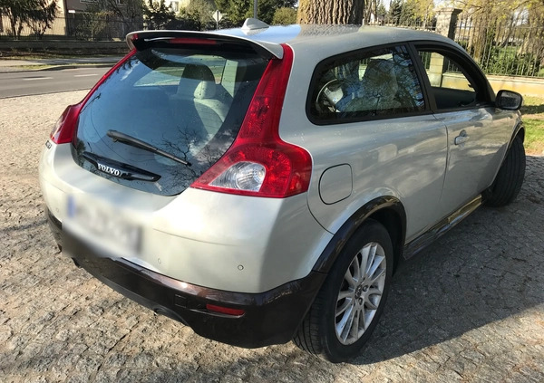 Volvo C30 cena 15000 przebieg: 239000, rok produkcji 2008 z Warszawa małe 46